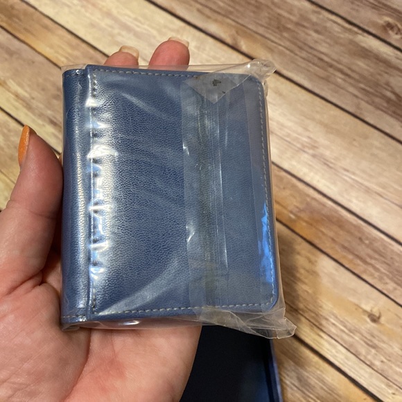 Creative Memories Special Edition Mini Albums in Box - Picture 7 of 8